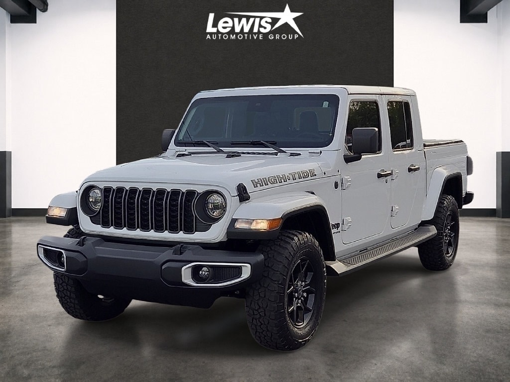 Used 2025 Jeep Gladiator High Tide Truck Crew Cab