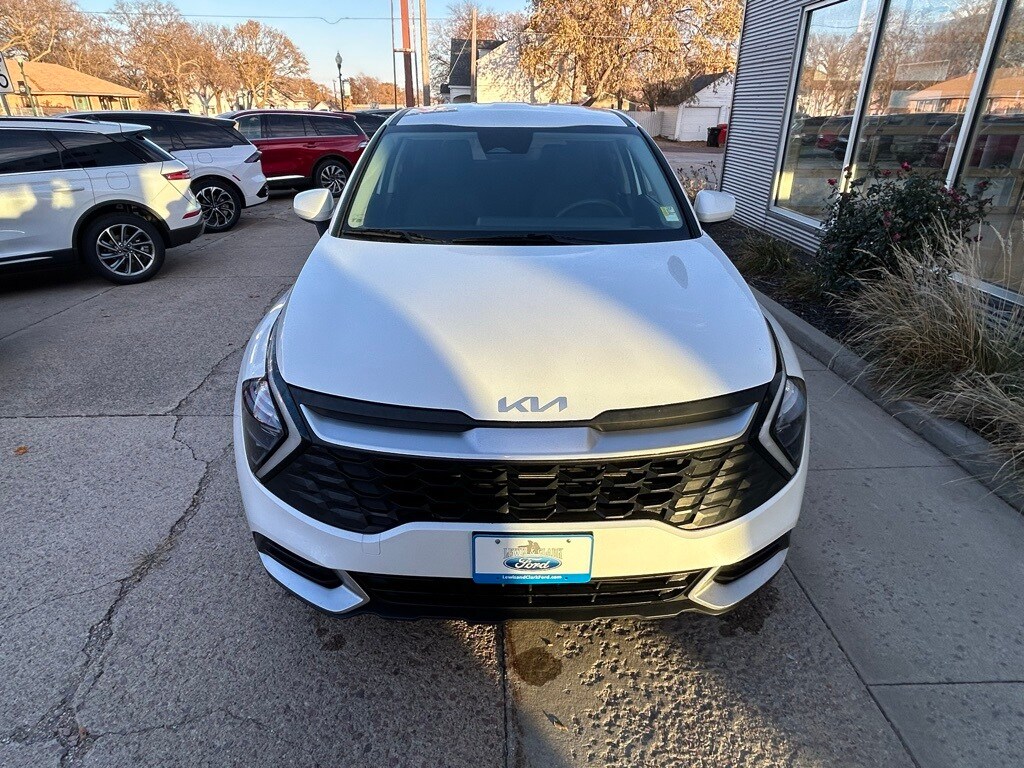 2023 Kia Sportage LX photo 3