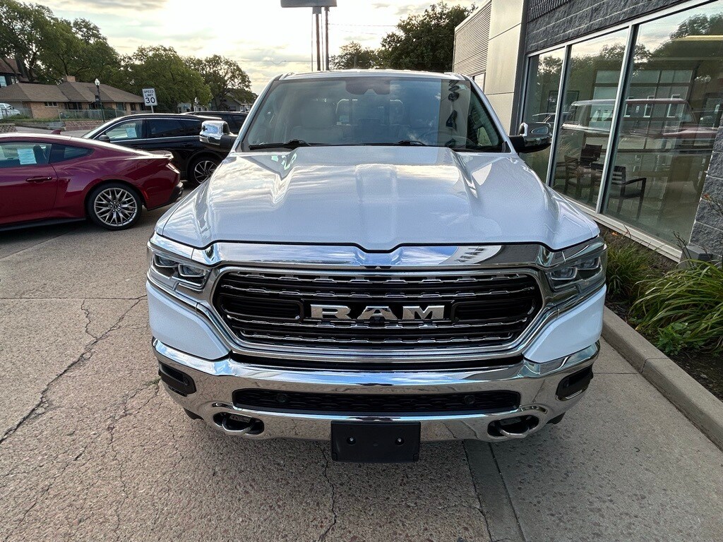 2023 Ram 1500 Limited photo 3