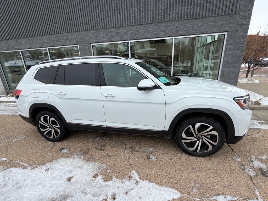 2021 Volkswagen Atlas SEL Premium's photo