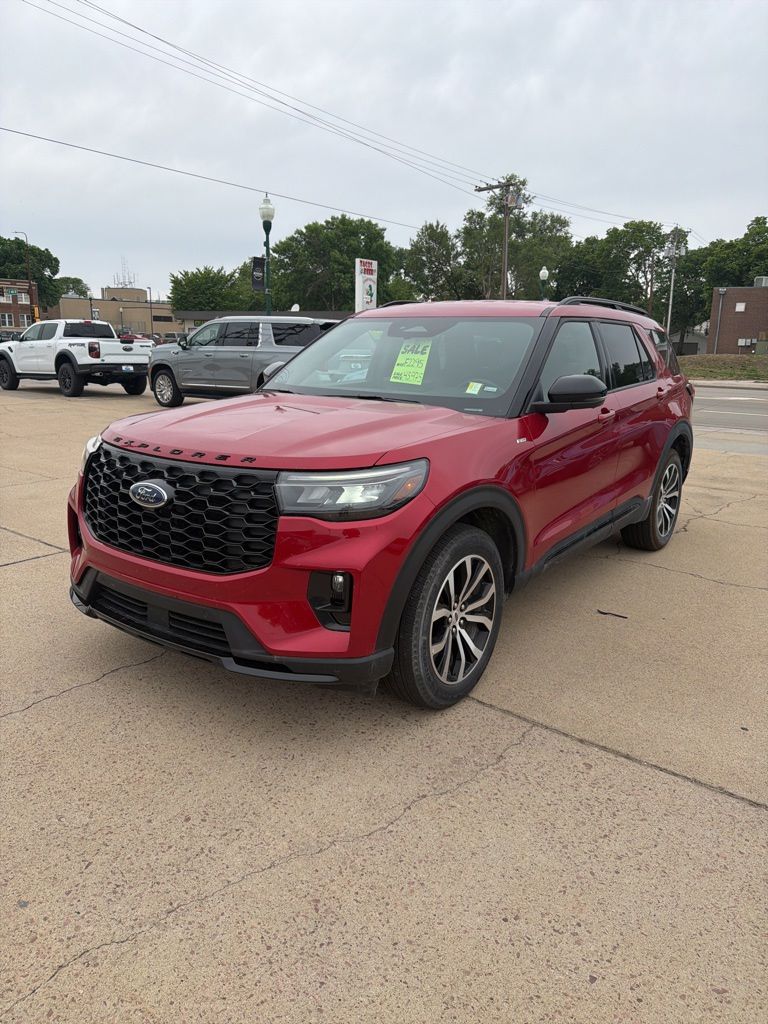 2025 Ford Explorer ST-LINE 4WD (PL535)'s photo