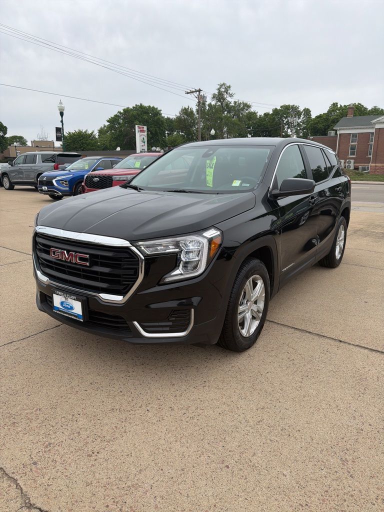 2024 GMC Terrain SLE AWD's photo