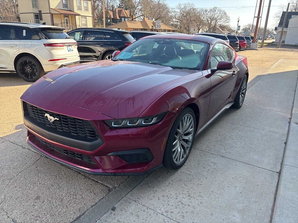 2025 Ford Mustang EcoBoost Premium photo 4