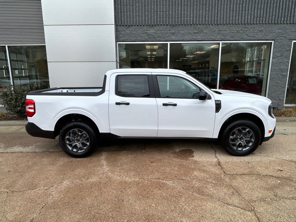 2025 Ford Maverick XLT's photo