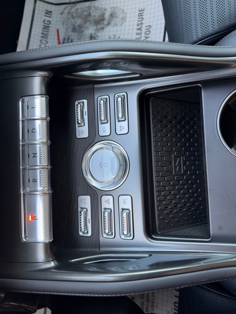 2022 Kia K5 EX's photo