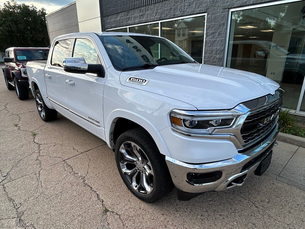 2023 Ram 1500 Limited photo 4