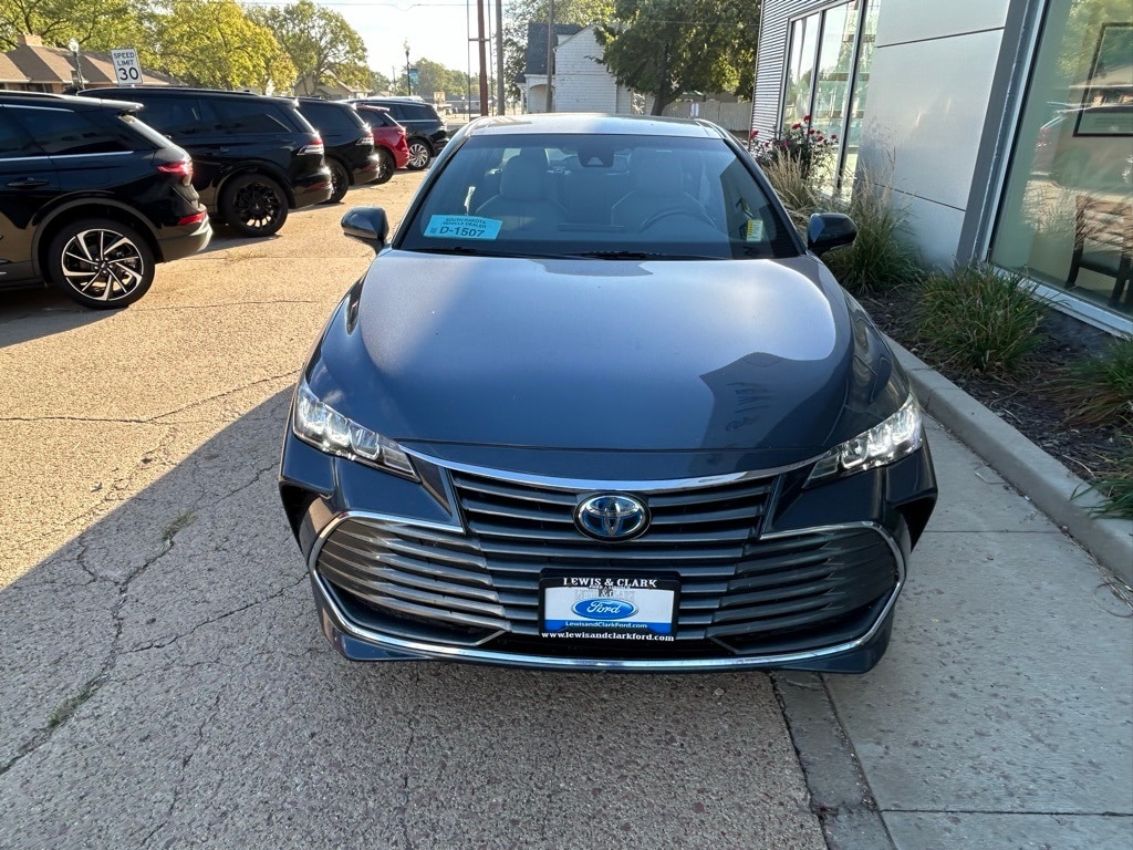 Used 2021 Toyota Avalon Hybrid XLE Sedan