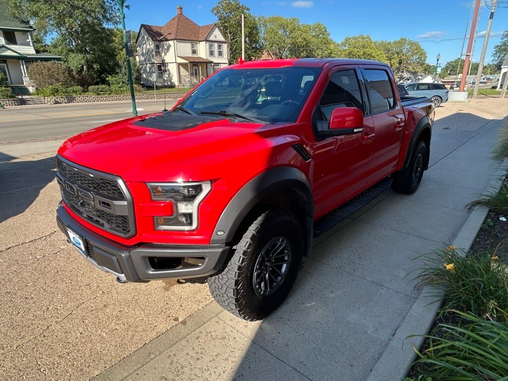 2020 Ford F-150 Raptor photo 2