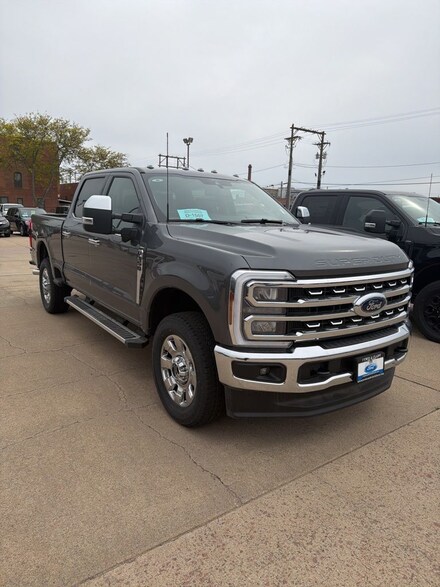 2026 Ford F-350 F-350 Lariat Truck Crew Cab
