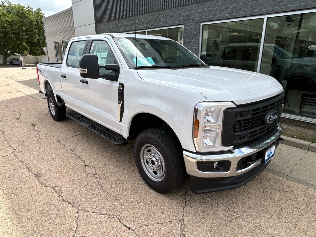 2026 Ford F-250 XL photo 3