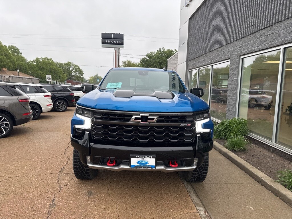 2022 Chevrolet Silverado 1500 ZR2 photo 3