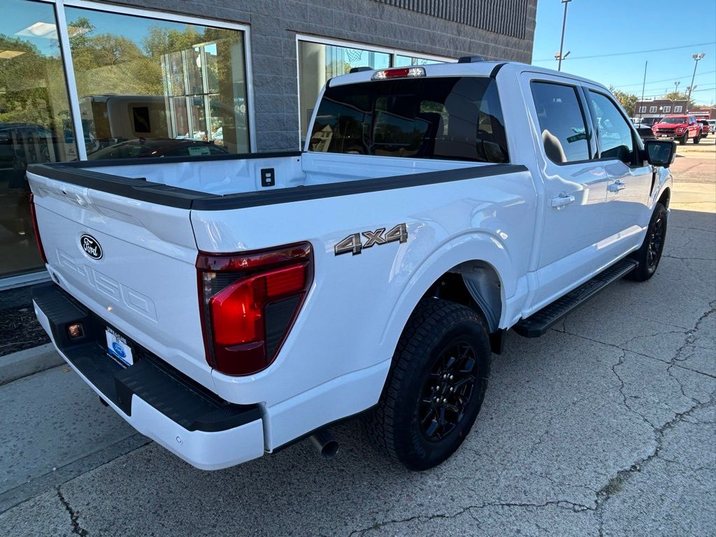2025 Ford F-150 XLT - Photo 9