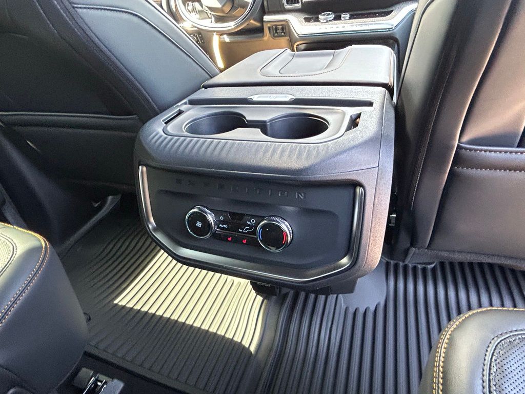 2025 Ford Expedition Tremor - Photo 10