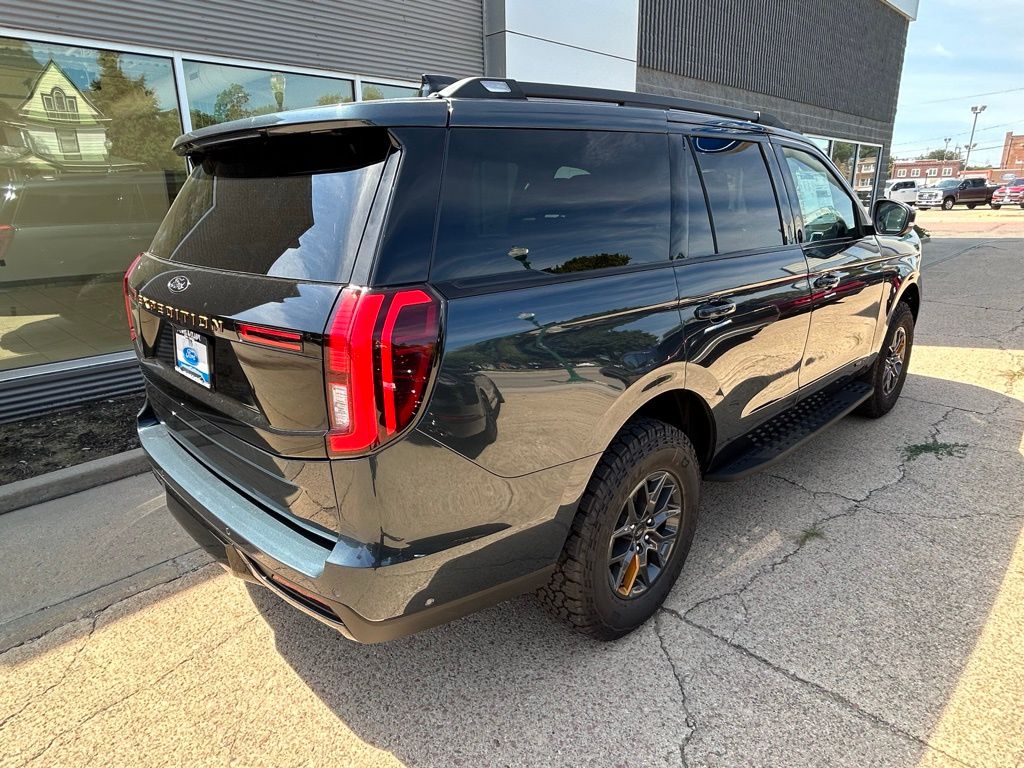 2025 Ford Expedition Tremor - Photo 11
