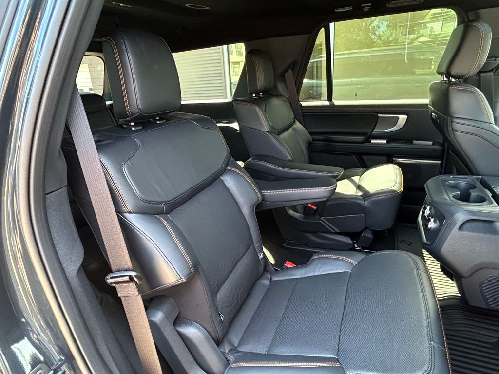 2025 Ford Expedition Tremor - Photo 9