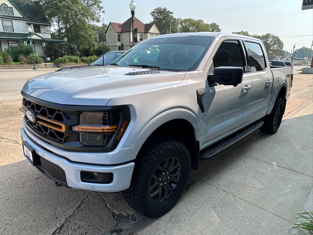 2025 Ford F-150 Tremor photo 2