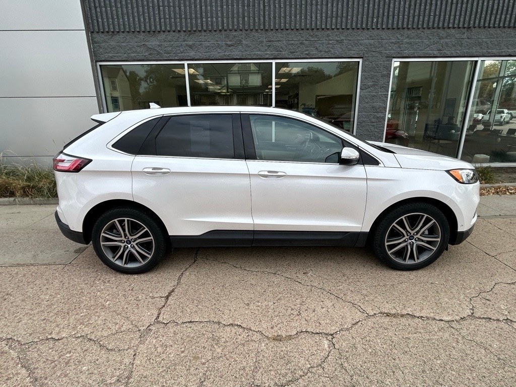Used 2019 Ford Edge Titanium SUV