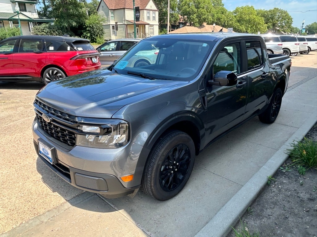 Used 2024 Ford Maverick XLT with VIN 3FTTW8J94RRA57869 for sale in Yankton, SD