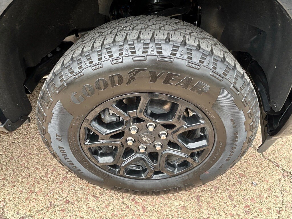 2025 Ford F-150 XLT photo 4