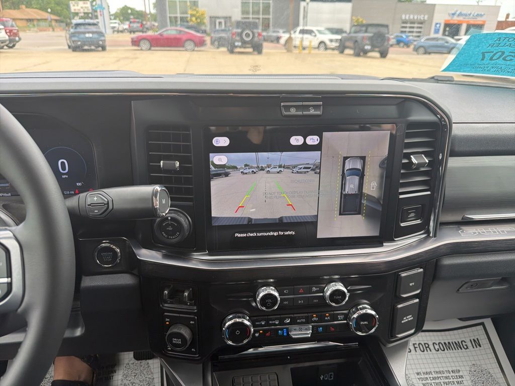 2026 Ford F-250 Super Duty Lariat - Photo 13