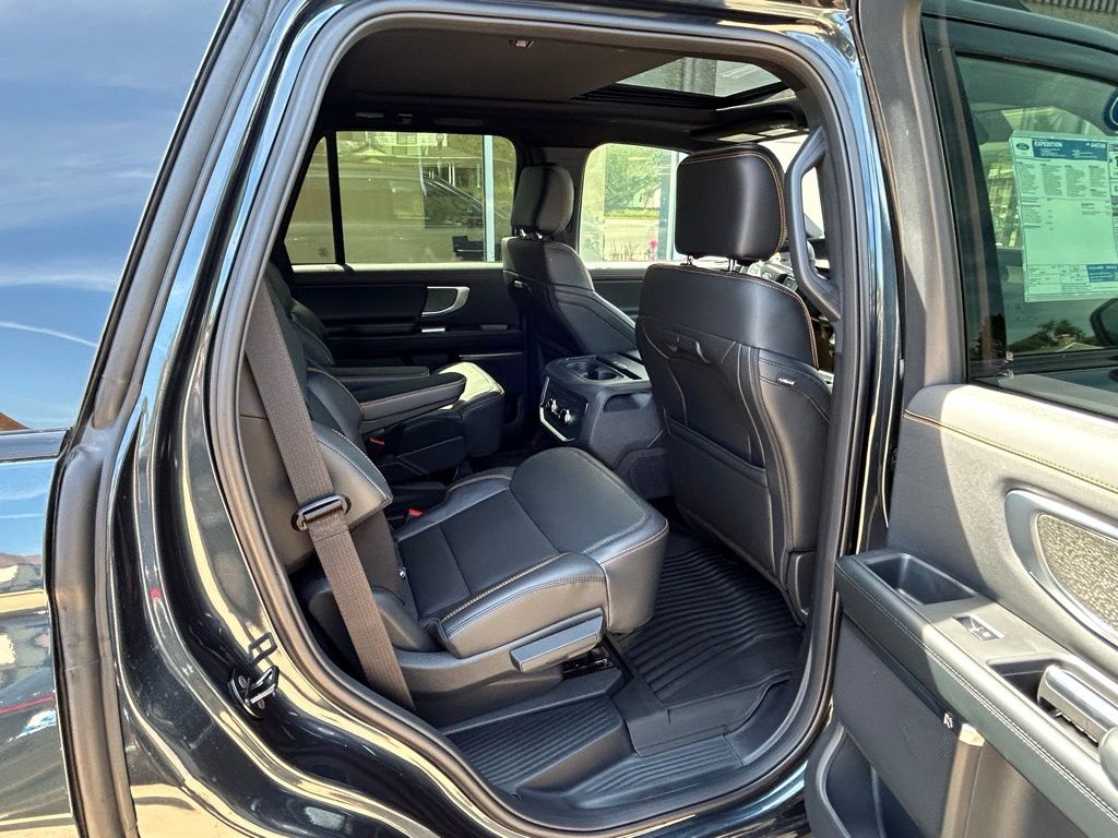 2025 Ford Expedition Tremor - Photo 8