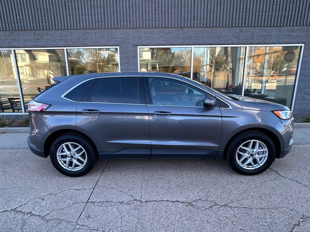 2023 Ford Edge SEL's photo