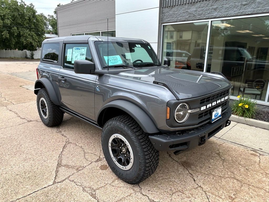 2024 Ford Bronco Black Diamond Mid (322A) 4x4's photo