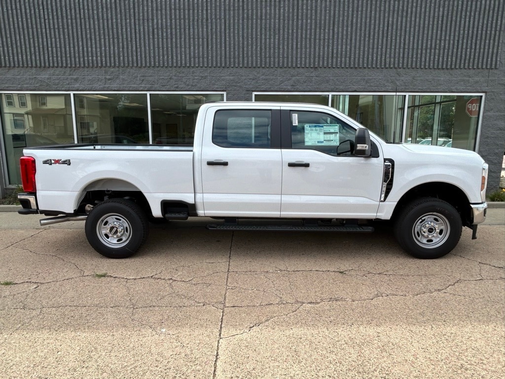 2026 Ford F-250 Super Duty XL's photo