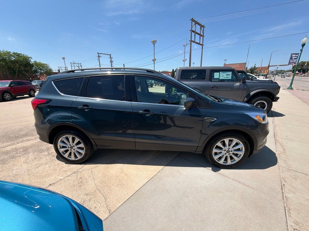 Used 2019 Ford Escape SEL with VIN 1FMCU9HD8KUB61670 for sale in Yankton, SD