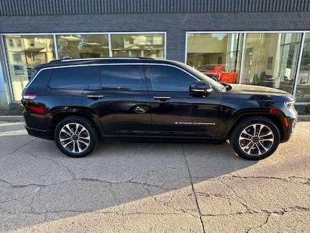 2022 Jeep Grand Cherokee L Overland SUV