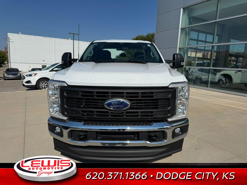 2026 Ford F-350 XL photo 3