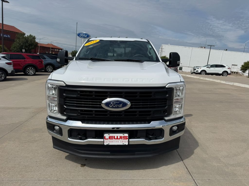 Used 2023 Ford F-250 XLT Truck Crew Cab