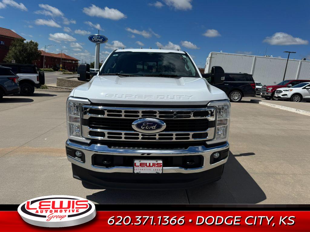 2026 Ford F-350 XL photo 3