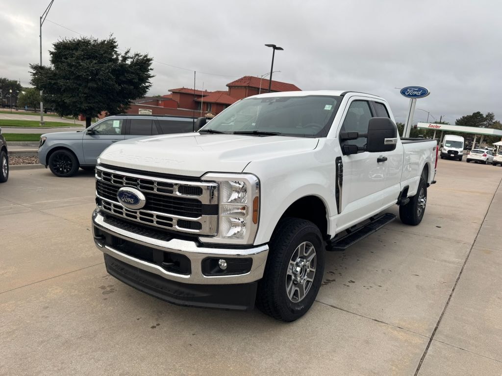 New 2025 Ford F-350 F-350 XLT TRUCK