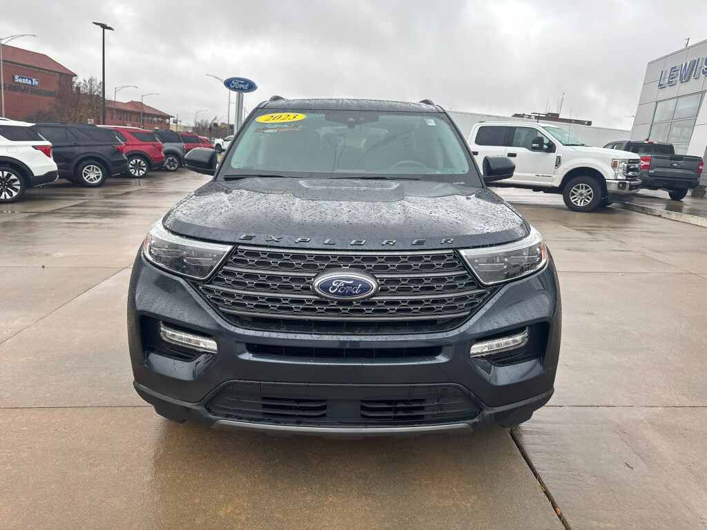 Used 2023 Ford Explorer XLT Sport Utility