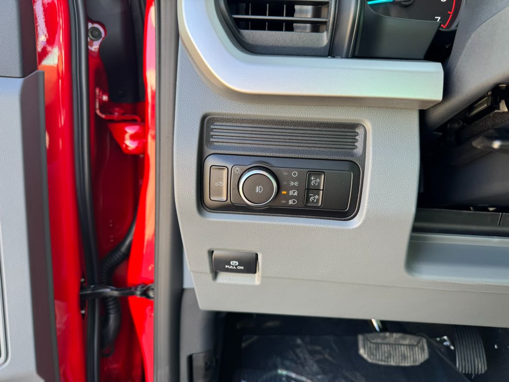 2026 Ford F-350 Super Duty XL - Photo 17
