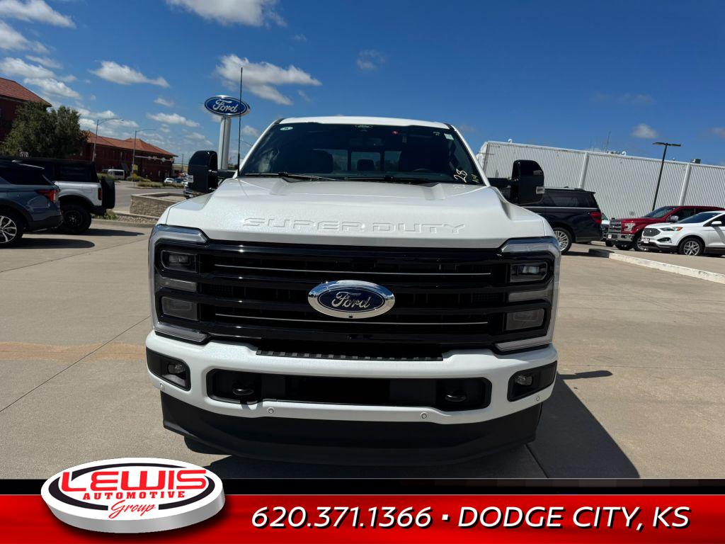 2026 Ford F-250 Platinum photo 3