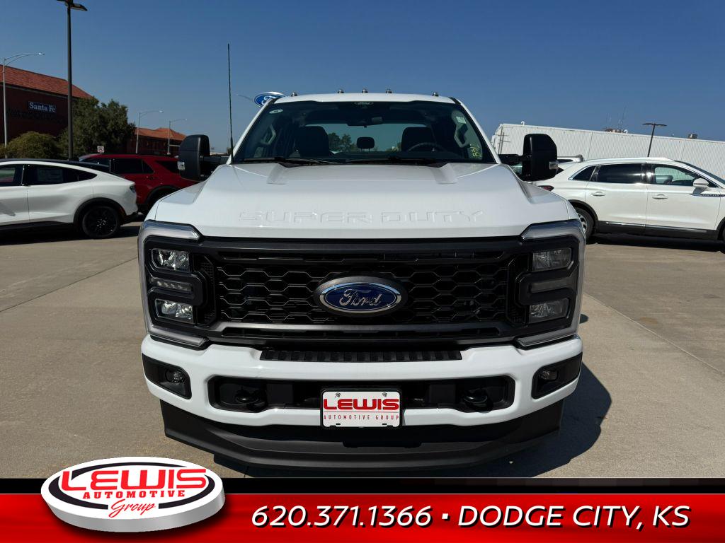 2026 Ford F-350 XL photo 3