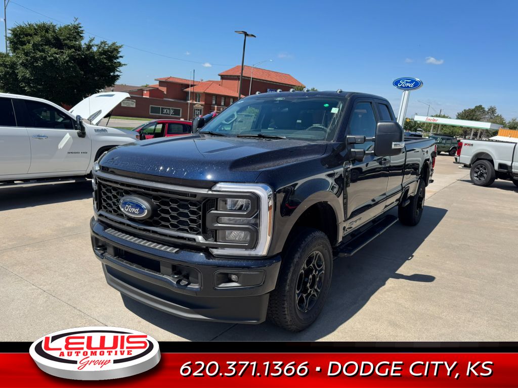 2025 Ford F-350 XL photo 2