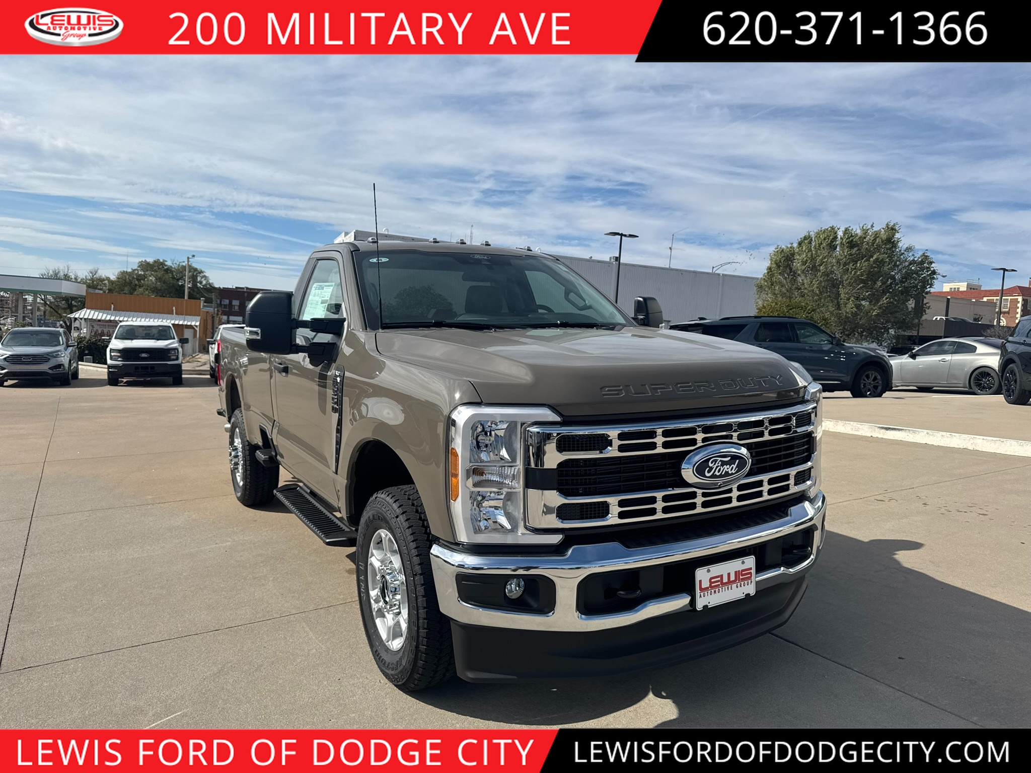 2027 Ford F-350 F-350&reg; XLT TRUCK