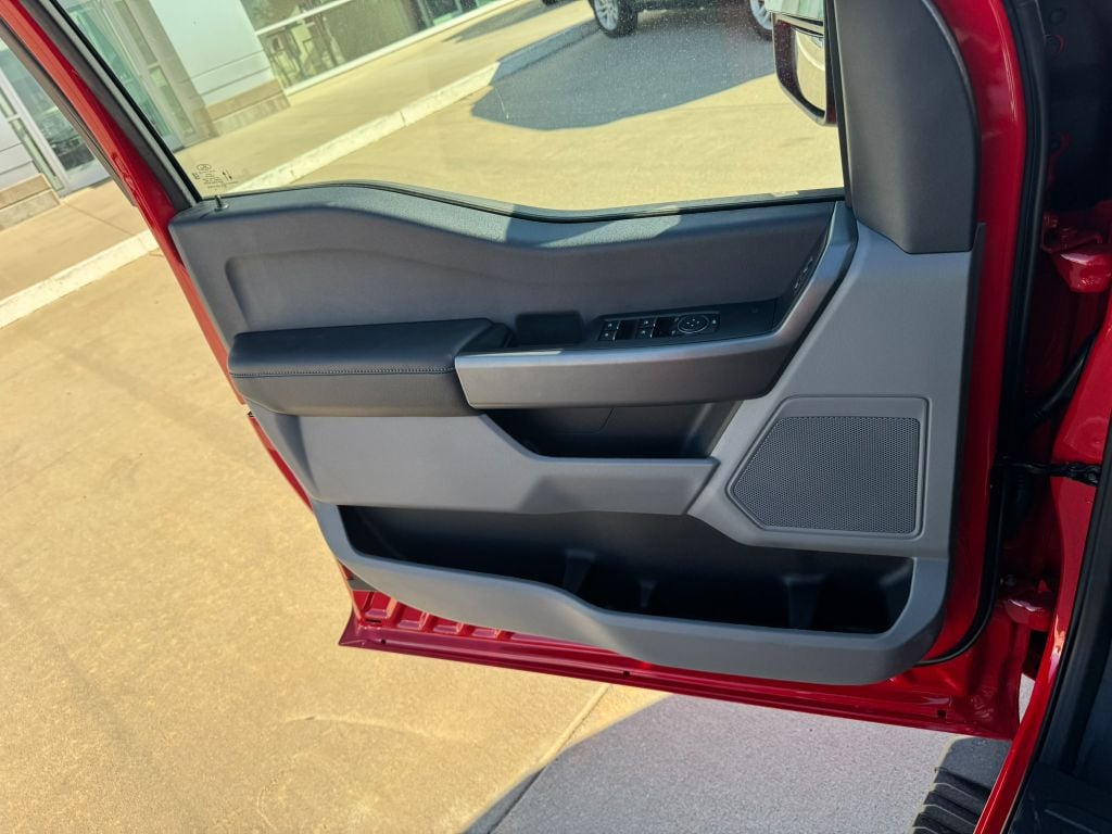 2026 Ford F-350 Super Duty XL - Photo 18
