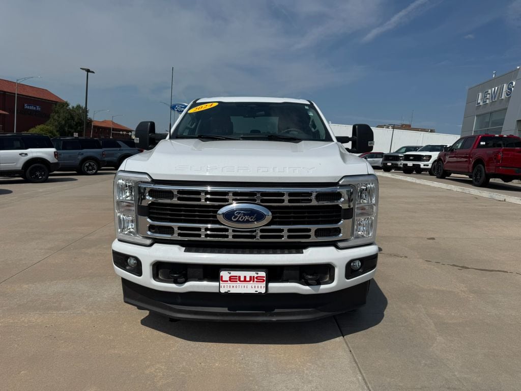 Used 2024 Ford F-250 XLT Crew Cab