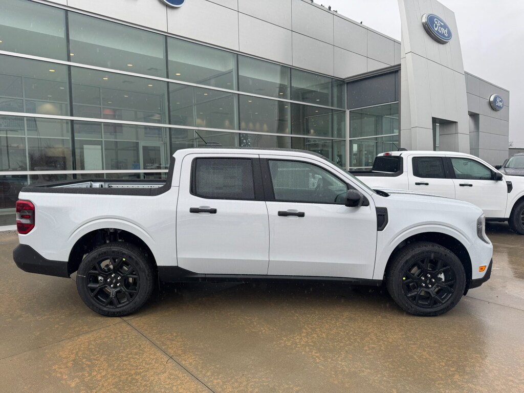 New 2025 Ford Maverick XLT Cab; Super Crew