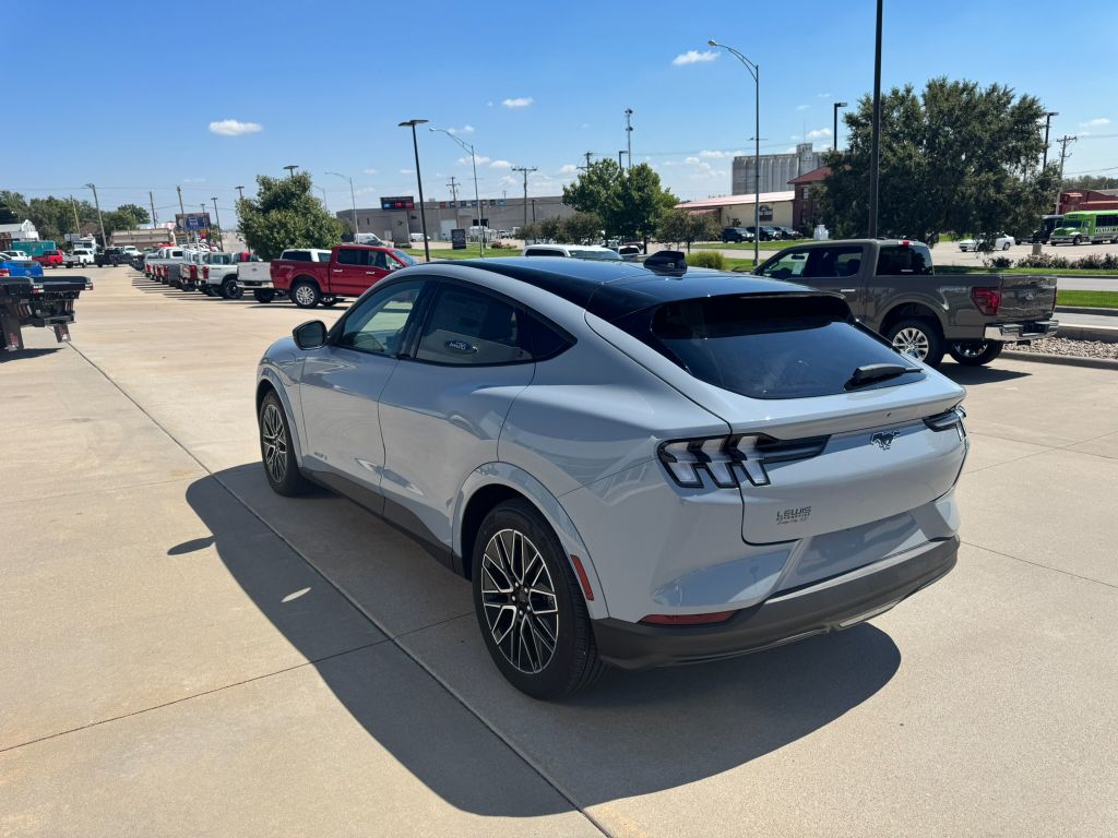 2025 Ford Mustang Mach-E Premium - Photo 27