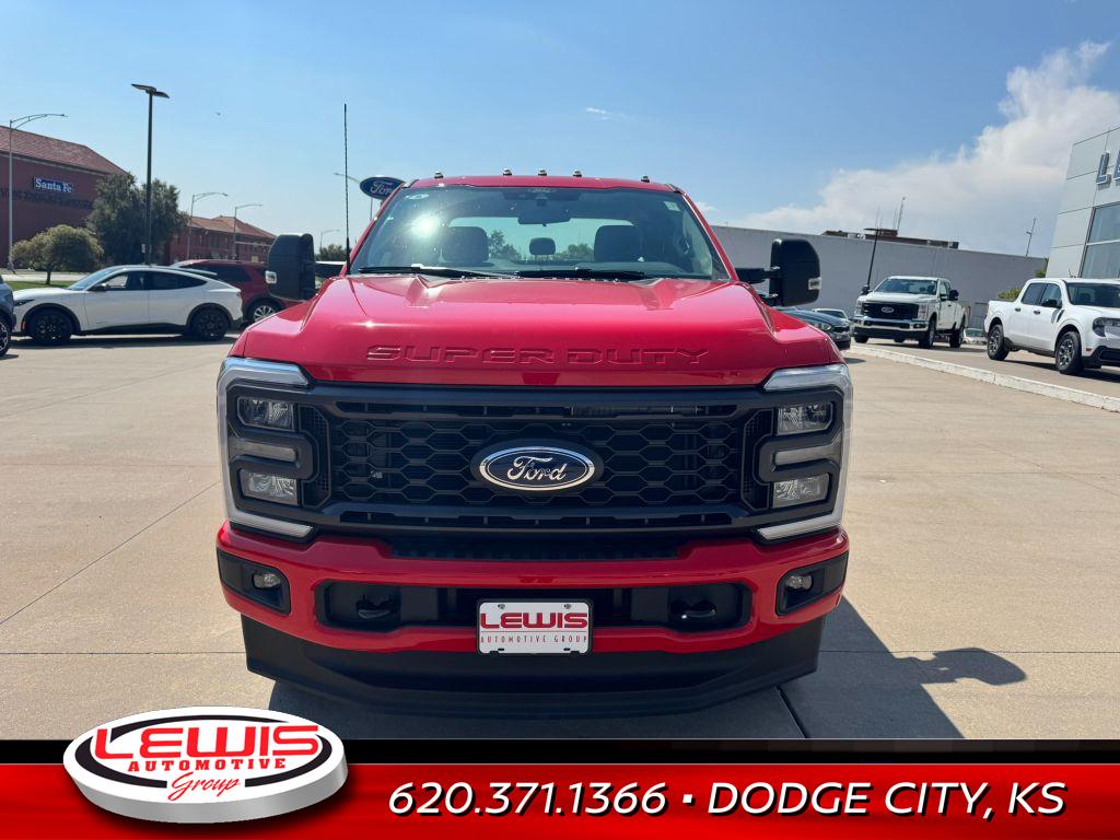 2026 Ford F-350 XL photo 2