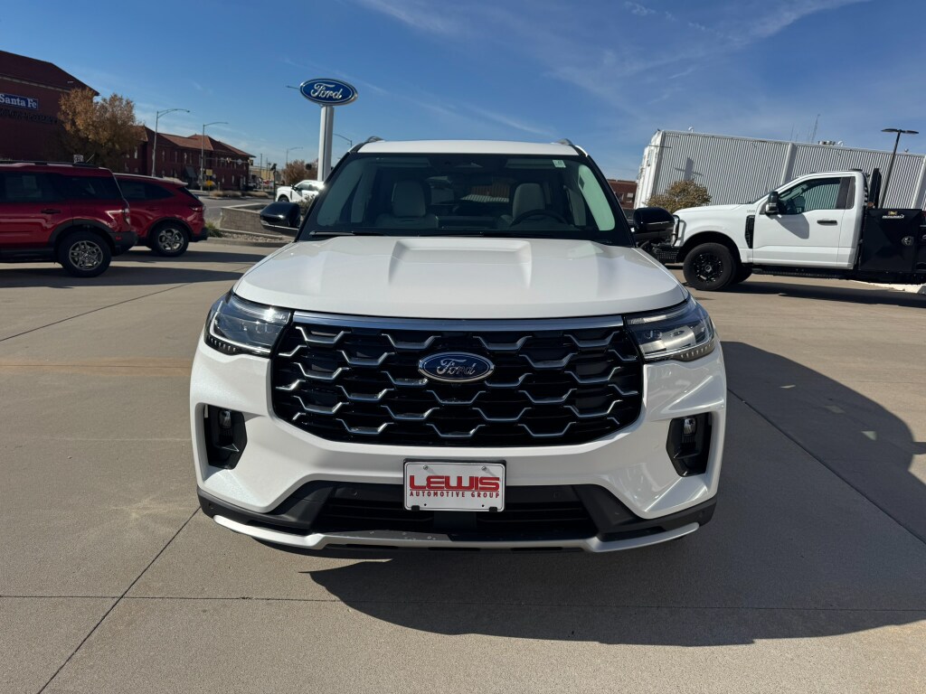 2026 Ford Explorer Platinum photo 2