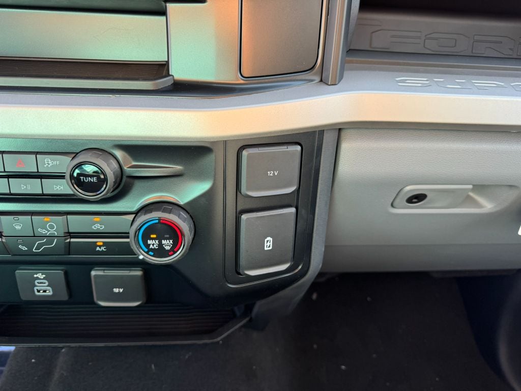 2026 Ford F-350 Super Duty XL - Photo 11