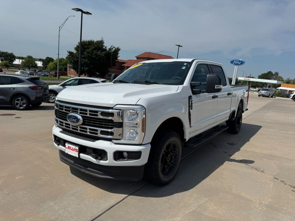 Used 2024 Ford F-250 XLT Crew Cab