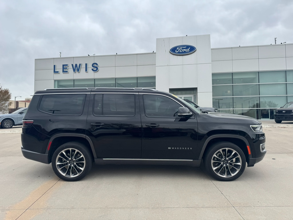 Used 2022 Jeep Wagoneer Series III Sport Utility