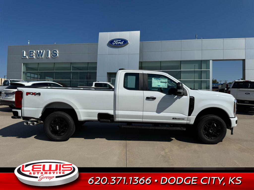 2026 Ford F-350 XL photo 4